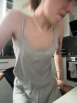 romyxxs online show from 9, 2, 2026