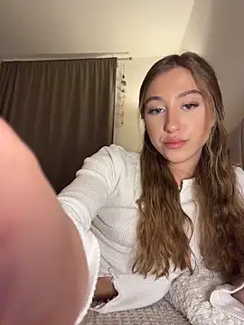 romyxxs online show from 8, 4, 2026