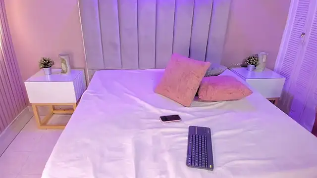 Snapshot of _Kailythompson chatting on 5, 2, 2026 Kailythompson online show from 5, 2, 2026