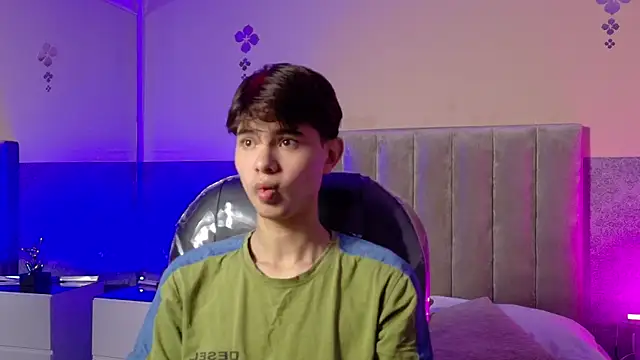 Derek Sinn online show from 5, 4, 2026