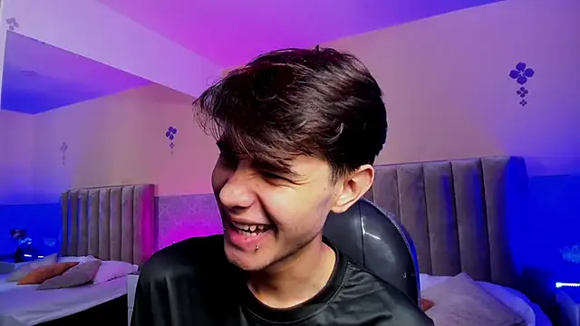 Derek Sinn online show from 12, 4, 2026