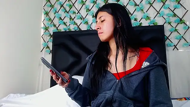 Snapshot of EmmaWilliamss4 chatting on 12, 2, 2026 EmmaWilliamss4 online show from 12, 2, 2026