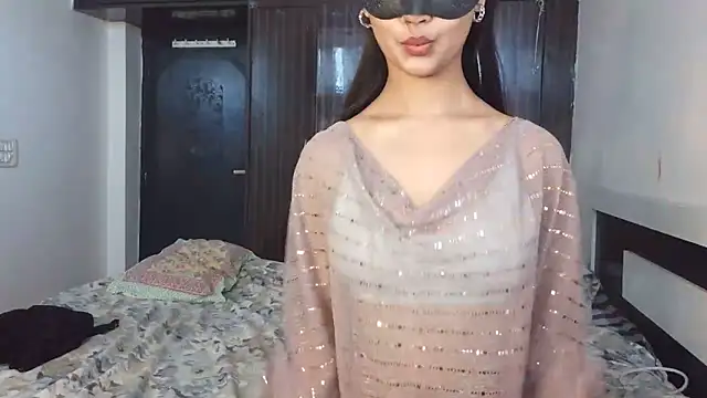 Alina Teen online show from 4, 6, 2026