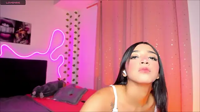 Scarlesth online show from 2, 3, 2026