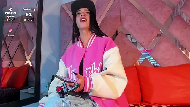 MeghanQueen   online show from 4, 3, 2026