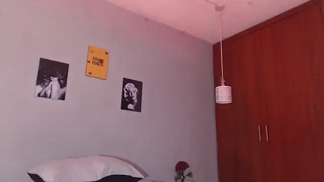 arianna rossi11 online show from 10, 4, 2026