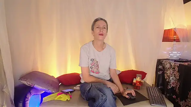 Snapshot of laurasofia45 chatting on 14, 6, 2026 laurasofia45 online show from 14, 6, 2026