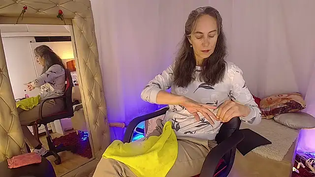 laurasofia45 online show from 28, 4, 2026