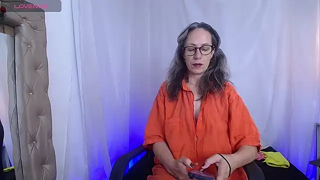 laurasofia45 online show from 14, 5, 2026