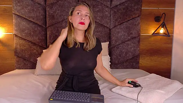 Snapshot of THALIAGRAY__ chatting on 11, 2, 2026 THALIAGRAY online show from 11, 2, 2026