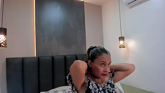 Snapshot of THALIAGRAY__ chatting on 10, 2, 2026 THALIAGRAY online show from 10, 2, 2026