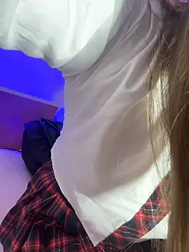 kloe  t18 online show from 12, 2, 2026