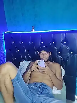 Snapshot of junior_men22 chatting on 14, 2, 2026 junior men22 online show from 14, 2, 2026