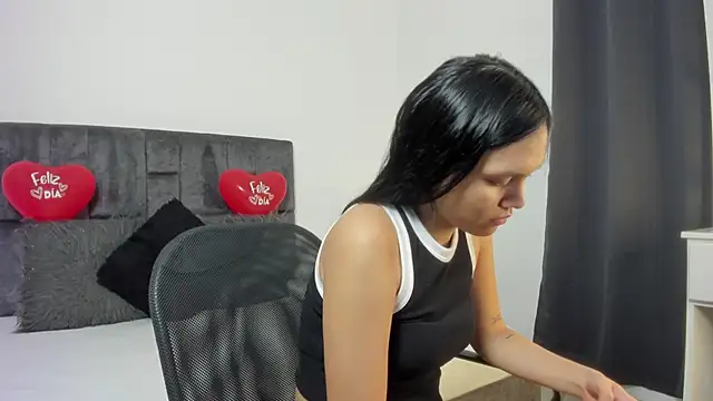 Snapshot of Malory_Saenzz chatting on 16, 2, 2026 Malory Saenzz online show from 16, 2, 2026