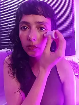 Eva Err online show from 15, 4, 2026