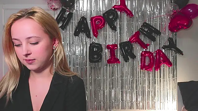 Snapshot of xloex chatting on 10, 2, 2026 xloex online show from 10, 2, 2026