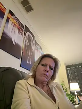 Snapshot of FireAfterDark chatting on 4, 2, 2026 FireAfterDark online show from 4, 2, 2026