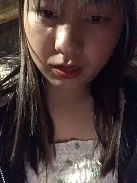 Snapshot of honeyyy110 chatting on 8, 2, 2026 honeyyy110 online show from 8, 2, 2026