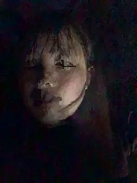 Snapshot of honeyyy110 chatting on 7, 2, 2026 honeyyy110 online show from 7, 2, 2026