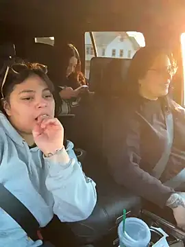 Snapshot of KittyTatts chatting on 10, 2, 2026 KittyTatts online show from 10, 2, 2026