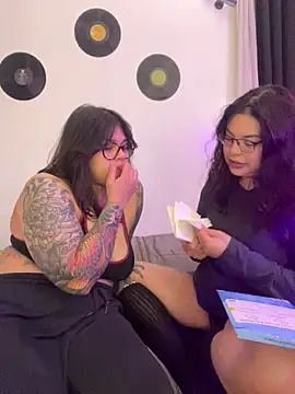 Snapshot of KittyTatts chatting on 1, 3, 2026 KittyTatts online show from 1, 3, 2026