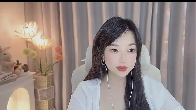 Yumi yuni online show from 18, 4, 2026