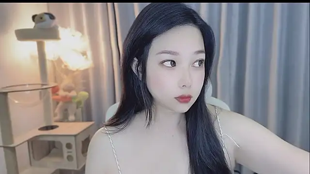 Snapshot of Yumi_yuni chatting on 14, 5, 2026 Yumi yuni online show from 14, 5, 2026
