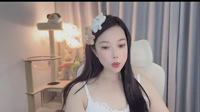 Snapshot of Yumi_yuni chatting on 11, 5, 2026 Yumi yuni online show from 11, 5, 2026