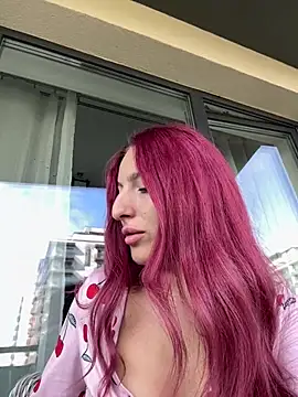 Snapshot of CrystalRedd chatting on 15, 7, 2026 CrystalRedd online show from 15, 7, 2026
