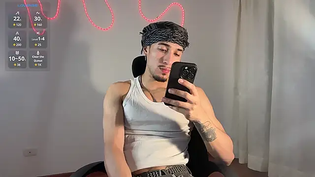 Snapshot of rafael_stone11 chatting on 5, 2, 2026 rafael stone11 online show from 5, 2, 2026