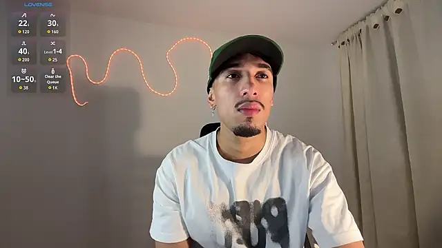 Snapshot of rafael_stone11 chatting on 15, 2, 2026 rafael stone11 online show from 15, 2, 2026