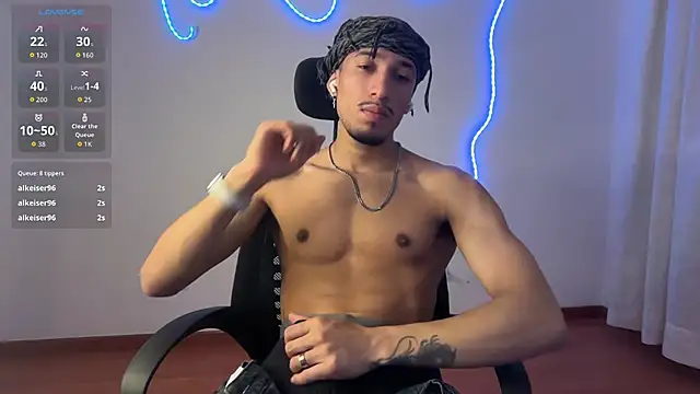 Snapshot of rafael_stone11 chatting on 1, 2, 2026 rafael stone11 online show from 1, 2, 2026