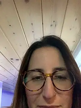 Maya Brooke online show from 13, 4, 2026