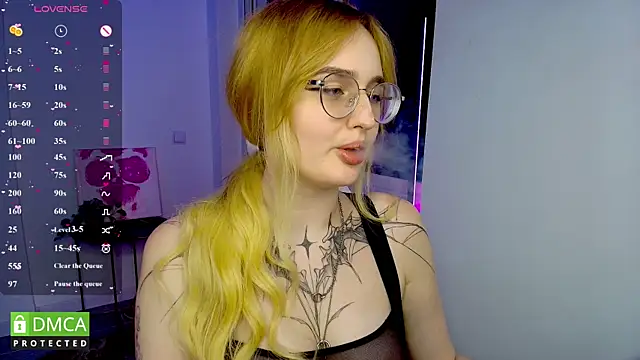 AdeLuna online show from 4, 6, 2026