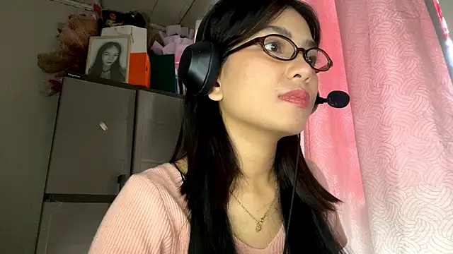 ConstancePorrini online show from 19, 2, 2026