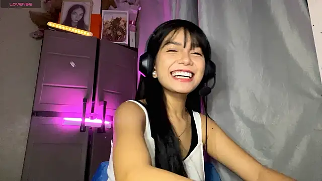 ConstancePorrini online show from 1, 3, 2026