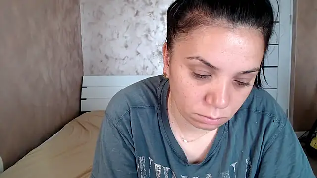 Snapshot of LorraGrey chatting on 17, 6, 2026 LorraGrey online show from 17, 6, 2026