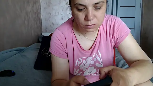Snapshot of LorraGrey chatting on 10, 6, 2026 LorraGrey online show from 10, 6, 2026