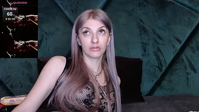 LannaQuinn online show from 24, 4, 2026