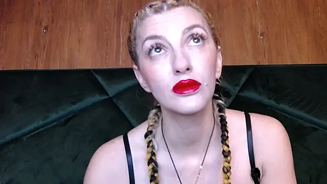 Snapshot of LannaQuinn chatting on 26, 2, 2026 LannaQuinn online show from 26, 2, 2026