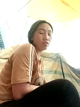 hot-luna- online show from 10, 3, 2026