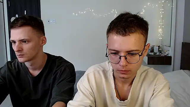 NikiKerryCum online show from 20, 5, 2026