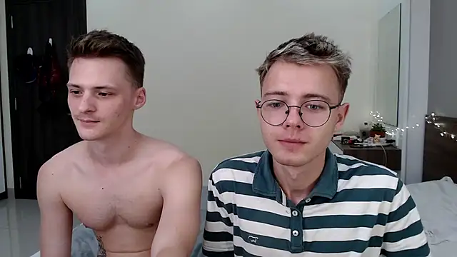 NikiKerryCum online show from 19, 3, 2026