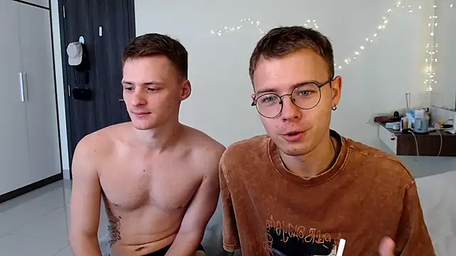 NikiKerryCum online show from 23, 5, 2026