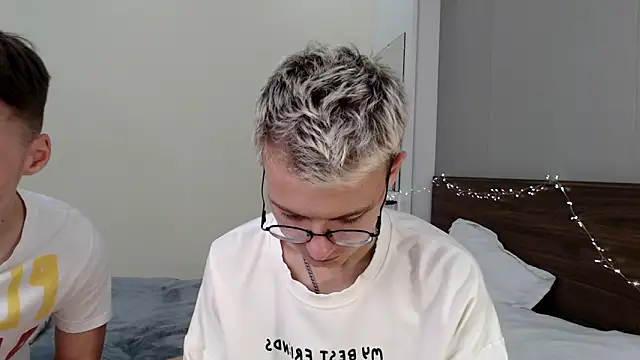 NikiKerryCum online show from 8, 2, 2026