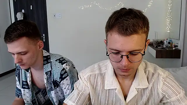 NikiKerryCum online show from 24, 5, 2026