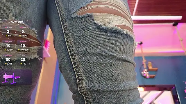 Snapshot of Ladyy_brownn chatting on 12, 2, 2026 Ladyy brownn online show from 12, 2, 2026