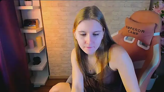 Snapshot of Caroline_Desire_ chatting on 20, 2, 2026 Caroline Desire online show from 20, 2, 2026