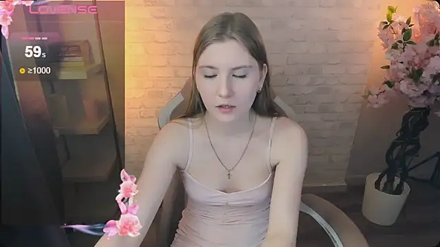 Caroline Desire  online show from 15, 4, 2026