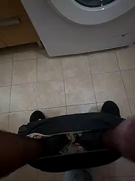 Heyyo3 online show from 9, 2, 2026